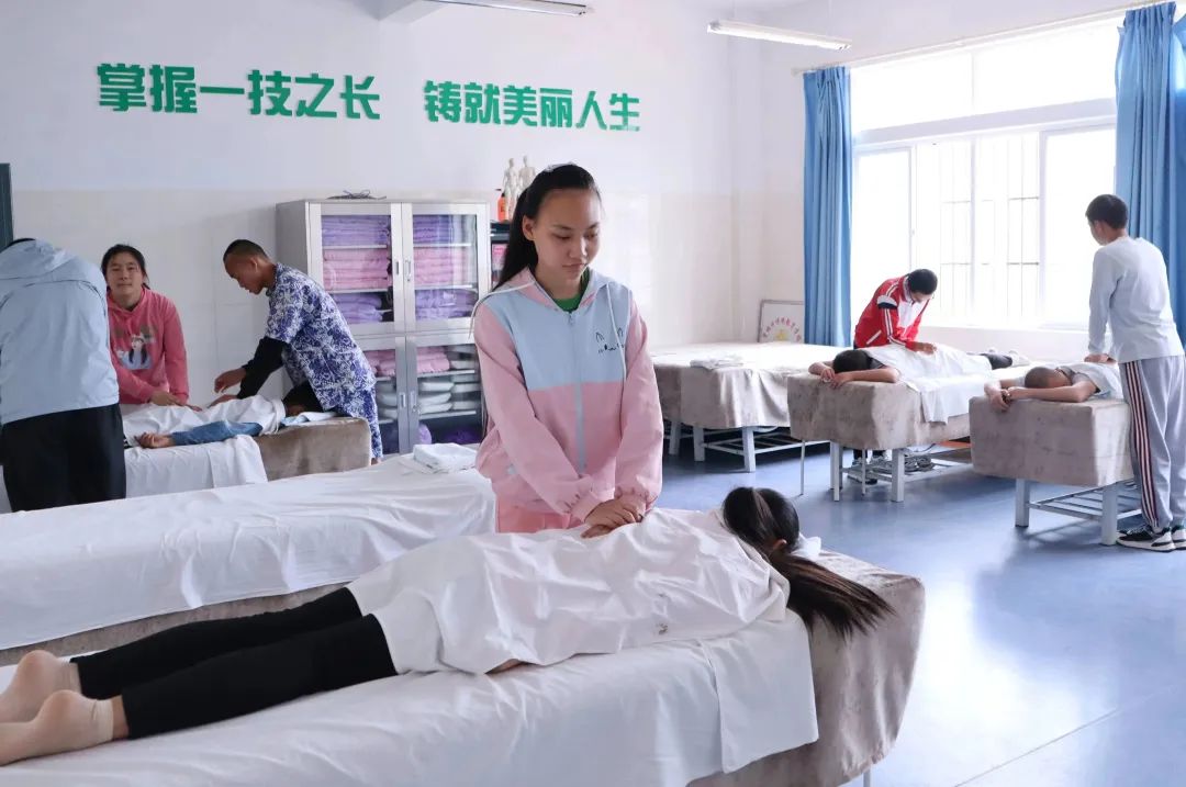 實(shí)訓(xùn)實(shí)習(xí)