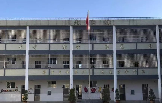 校園環(huán)境