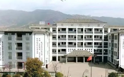 校園環(huán)境