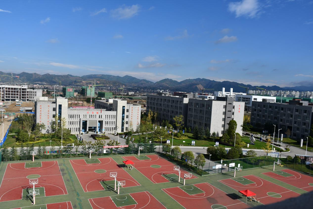 校園環(huán)境