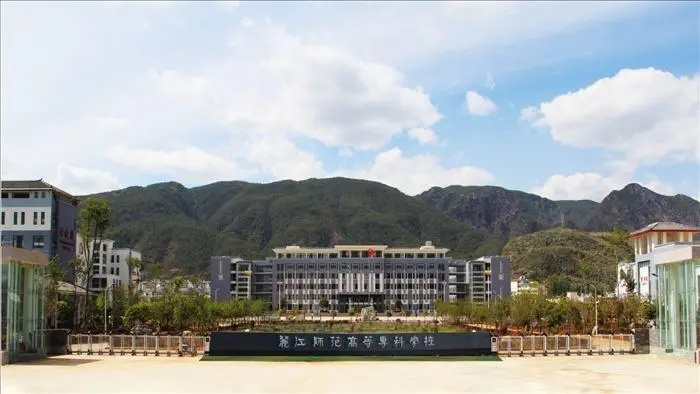 校園環(huán)境