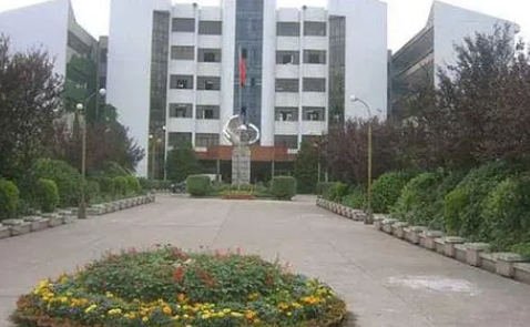 校園環(huán)境
