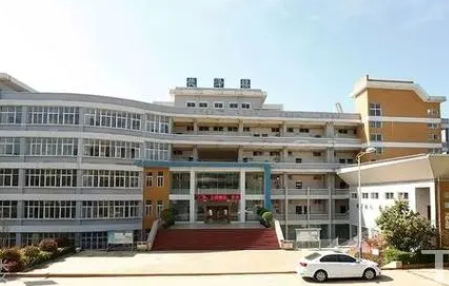 校園環(huán)境