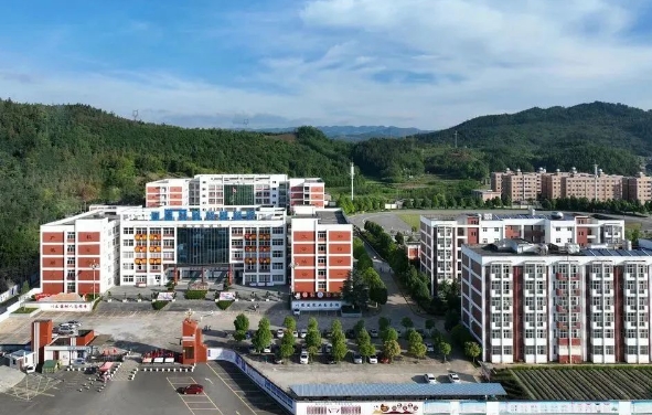 校園環(huán)境
